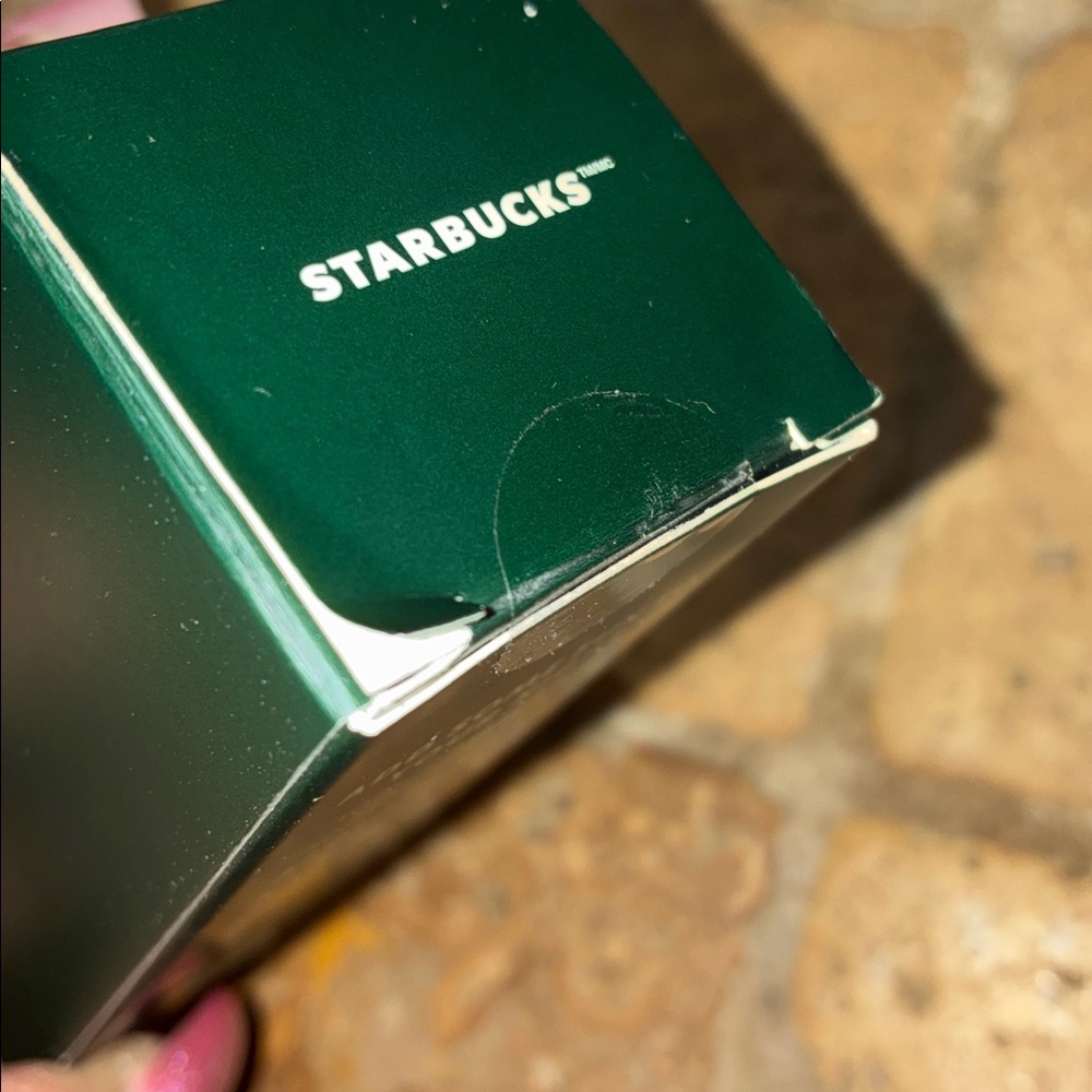 24HR DROP ⬇️ SHIPS TODAY❗️Starbucks X WICKED Glow keychain - Picture 3 of 4